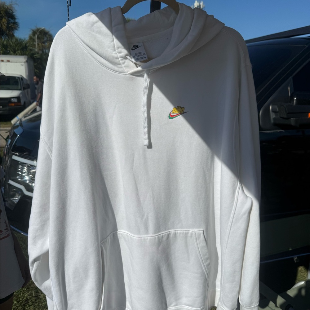 Nike White Hoodie Sweater